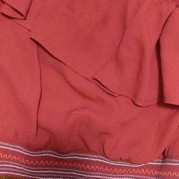 One shouldered red crop top - Picture 2 of 3